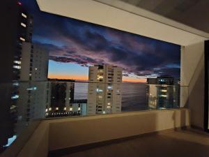 Despierta Frente al Mar, Enamórate del Atardecer