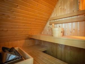 Texel Nature Villa with Sauna