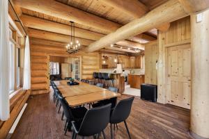 Fiddler Lake Resort - Moose 89