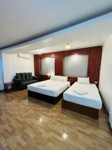 Lacasa Vang Vieng Mountain View Hotel