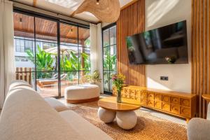 Dragonstone Villas & Suites - Peaceful Rice Field Retreat