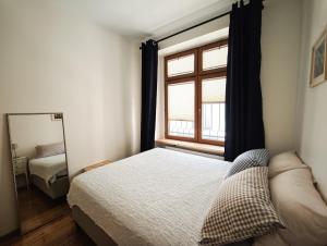 1910 Pera Apartment