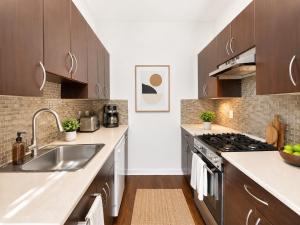 Large 3BR Retreat in Vancouver West End