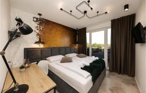Lovely Home In Zerava