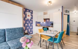 1 Bedroom Lovely Apartment In Lezardrieux