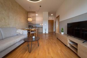 Fruske Terme - 4 Guests - Garage - Terrace - View