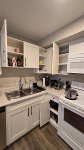 Cozy&Convenient Basement Suite -Perfect For You