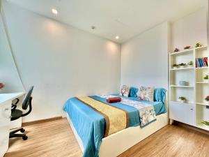 Business Class 2Bedroom with Skyline Panorama and Fast WiFi at Vinhomes
