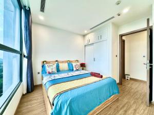 Business Class 2Bedroom with Skyline Panorama and Fast WiFi at Vinhomes