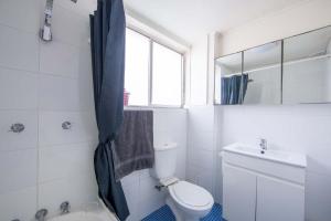 Bondi Studio Steps from Beach with Full Kitchen