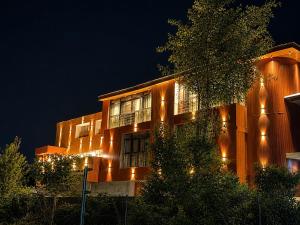 Aroha Hills 2BHK Mountain Retreat in Dharamshala