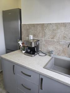 Single Room - Emerald Apartment