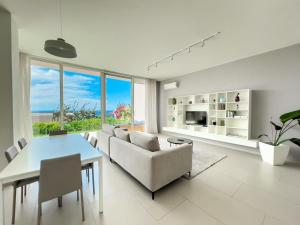 Contemporary Two Story Villa
