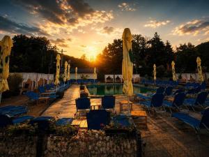 Hotel Sallaris Monteoru