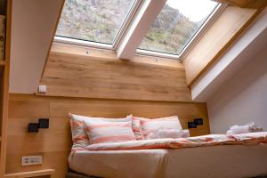 central sky-penthouse with iconic matterhorn view