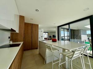 CASA NELIA Piscine chauffée 400 m de la plage Porto Covo