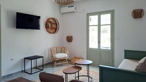 Firogia Olive Grove Hideaway