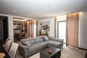 Casa Albatroz - com Rooftop e Jacuzzi em Albufeira