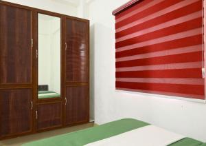 Hills and Views Rooms & Backpackers Hostel