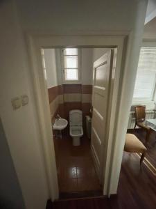 Belgrade Old Town Salon Apartment