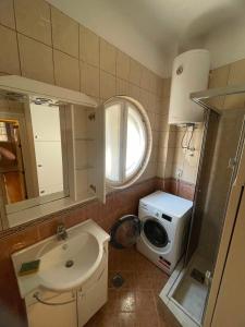 Belgrade Old Town Salon Apartment
