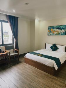 White Crown Hotel Ha Long