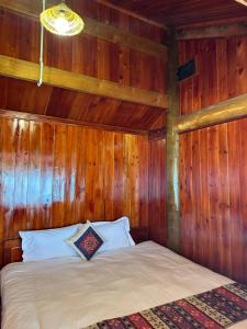 Hmong Eco House & Trekking
