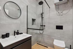 Modern Studio Old Town by MN Property