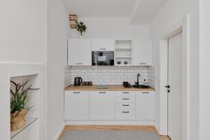 Modern Studio Old Town by MN Property