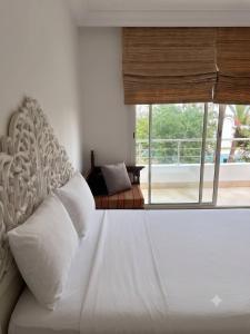 Luxurious 5-Bedroom Villa with Marina Views in Yasmine Hammamet