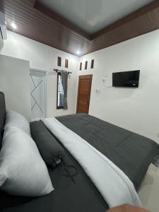 Ej house