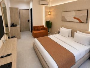 Hotel Elinor By Dazzling Hotels & Resorts