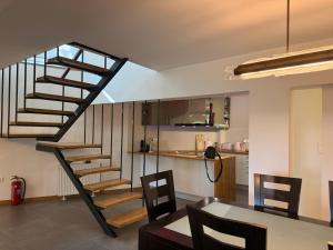 Cozy Maisonette with Garden & Sea View