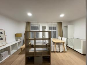 Whisper Studio