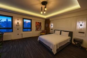 GuestPort No 4 Luxury Suite, Galata Tower View, Balcony, 2 Bathrooms