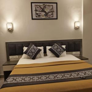 Hi-Way Inn Lodging And Boarding