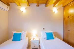 Paxos Santa Marina Villas