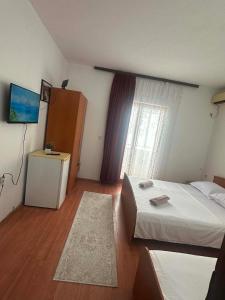 Rooms Ajllin