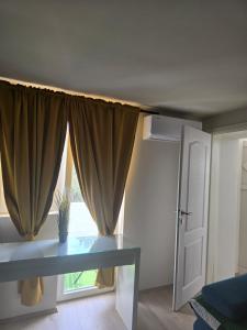 Marina I Beach Residence Entire Holiday Home Sleeps 26