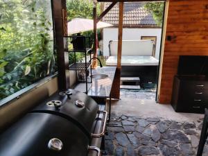 Villa Deja Vu Private Jacuzzi & Sauna, Fireplace, 3 Bedrooms, near Bansko