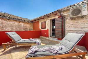 Holiday House Ante