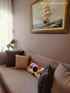 2 Bedroom Apartment with Balcony in Kallithea