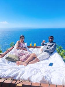 Sunrise Cliff Inn Withh Hammock