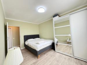 Cozy 2 room ap, 2km from Centre