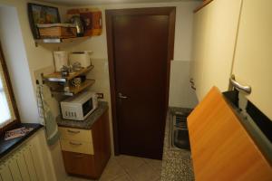 Casa nel Verde in Collina con Terrazzo Vista Mare