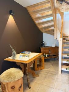 EDELWILD Almchalet - DIE KORALPEN RESIDENZ im Koralm Dorf I Spa I WMF Küchengeräte I Weber Grill I Bang & Olufsen I Balkon I Terrasse I Panorama I 4x TV I Bluetooth LS I 4 Parkplätze I Garten I Hunde willkommen I Das ganze Chalet mit 144qm für Si