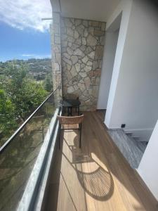 SARANDA Vila HM