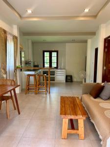 Scandi-Tropical 1BR in the Heart of Phangan