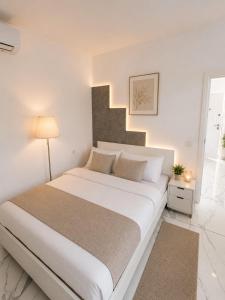 Boutique 1-Bedroom Apartment with Designer Accent