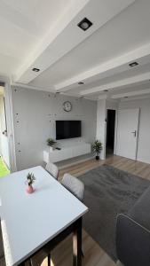 Apart Zasole